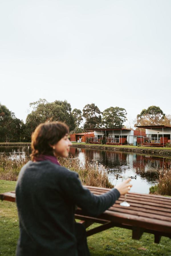 Tall Timbers Tasmania Aparthotel Smithton Exterior photo